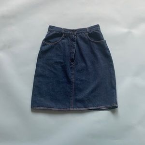 Vintage mid length skirt